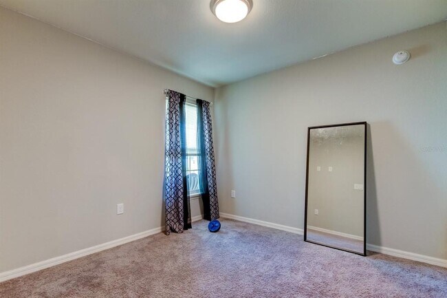 Building Photo - 6738 Hanworth Ln