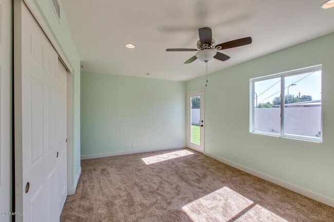 Building Photo - SFH 4-2