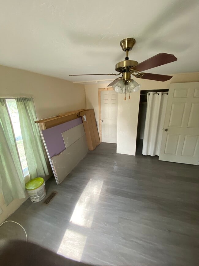 Building Photo - 3549 Green Acre Way