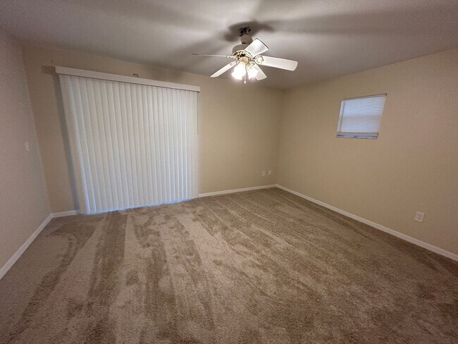 Building Photo - 17385-17387 W Carnegie Cir