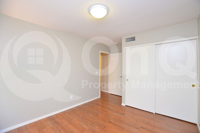 Building Photo - 2230 E Pinto Dr