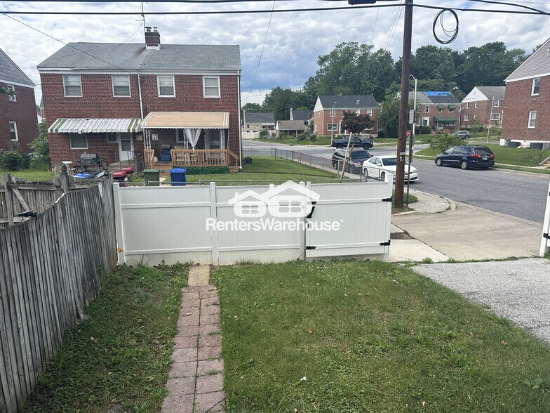 Building Photo - 5926 Belle Vista Ave