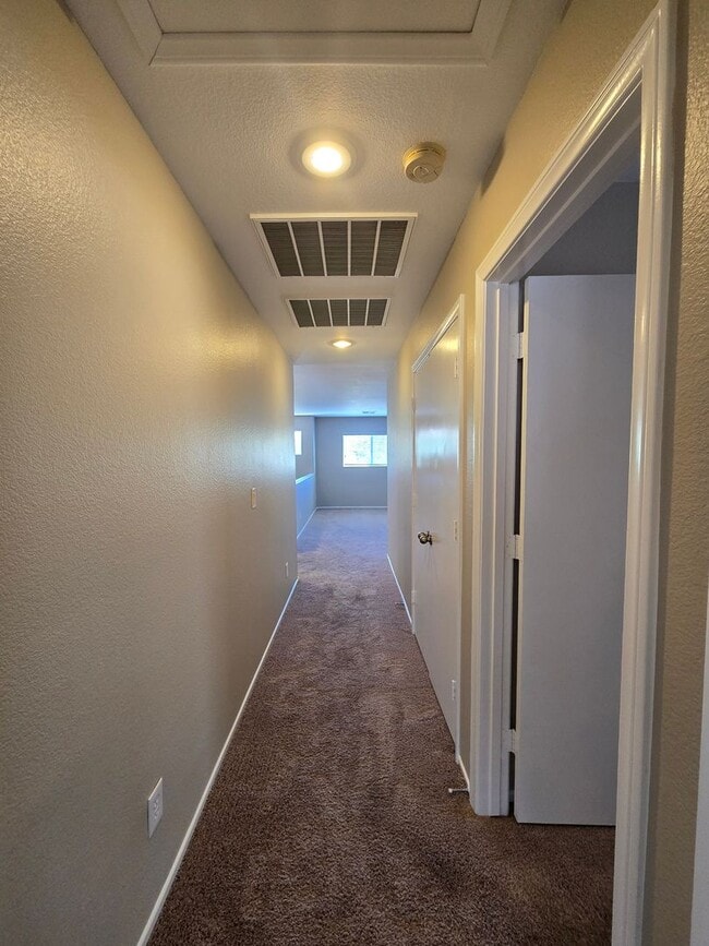 Building Photo - A Stunning 4 Bedroom Home in South West La...