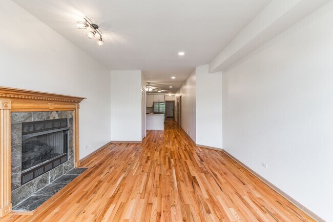 Building Photo - 333 S Leavitt St