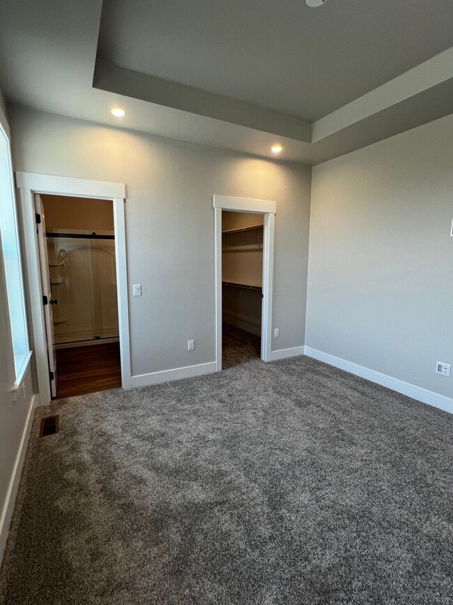 Building Photo - 76 Dryfly Ln
