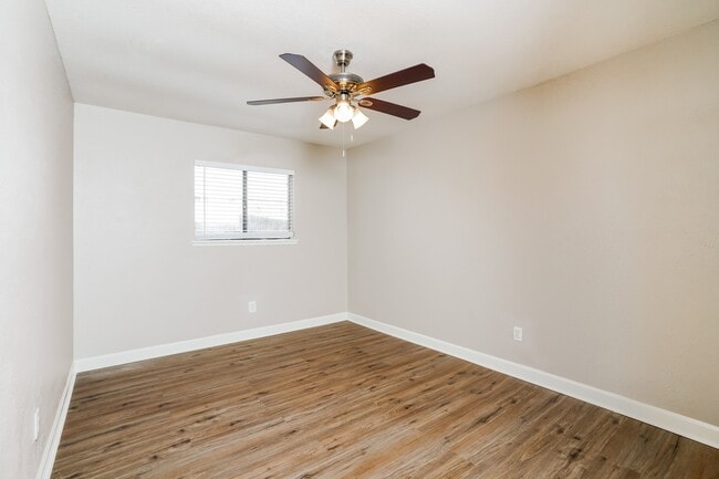 Building Photo - 17611 Ranch Country Rd