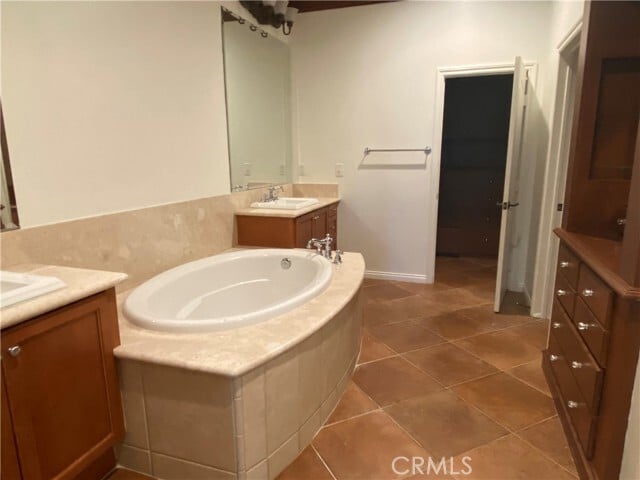 Building Photo - 18 San Sovino