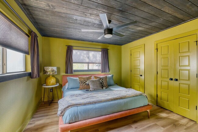 Building Photo - 1780 N Walnut Ave