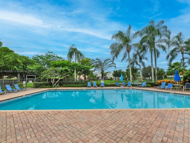 Building Photo - 2957 Oak Park Cir