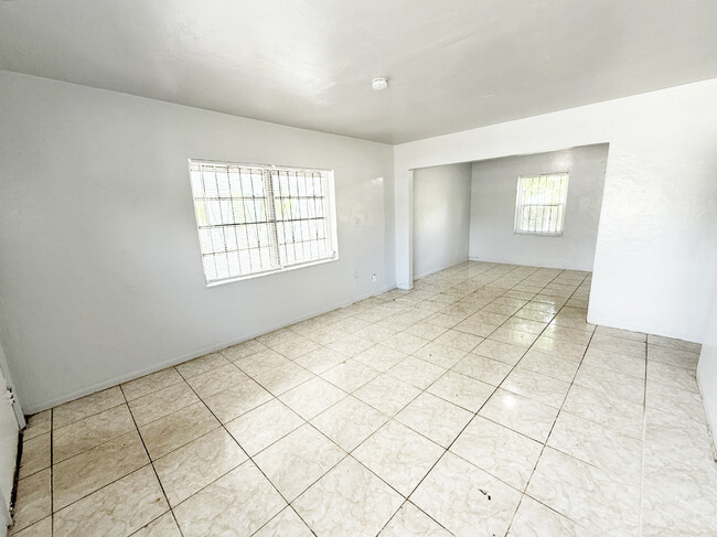 Building Photo - 531 NW 110th St