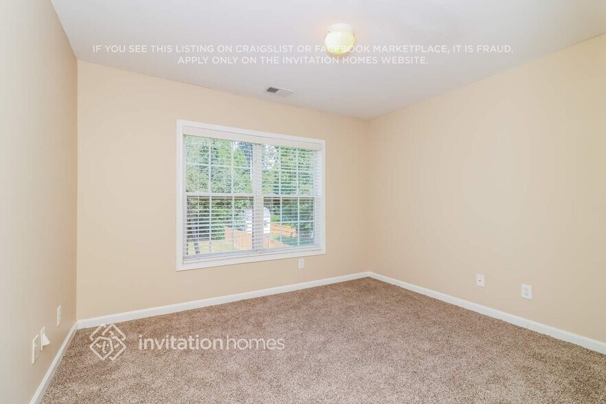 Building Photo - 5626 Grammercy