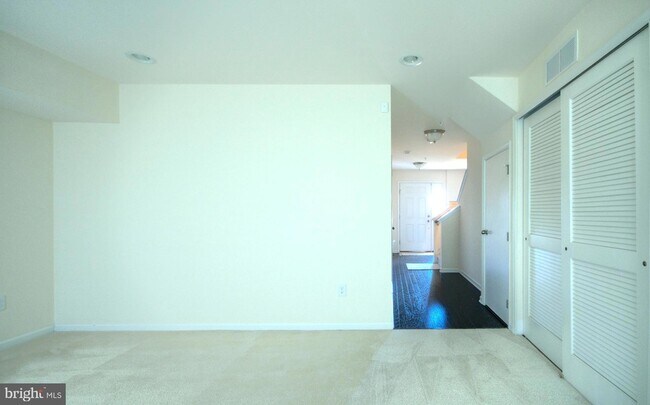 Building Photo - 58 Iron Gate Rd