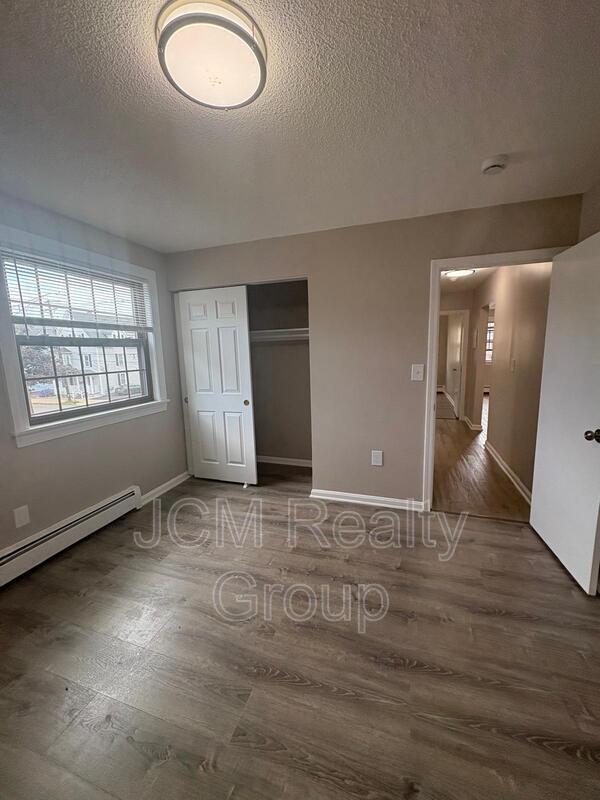 Building Photo - 505 Chatham St