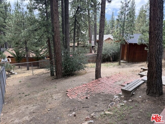 Building Photo - 42995 Sunset Dr