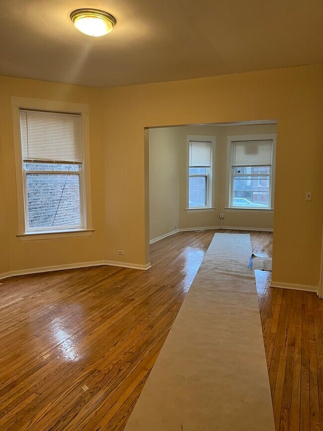 Building Photo - 7419 S INGLESIDE Ave