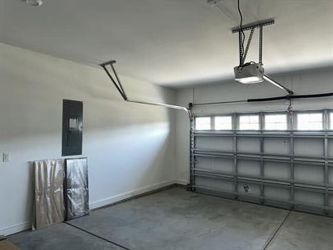 Building Photo - Sun City Palmary Model (55+ community) Furnished