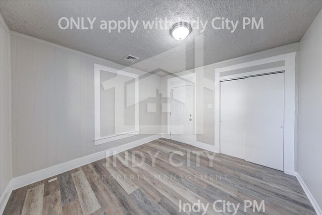 Building Photo - 53 E Raymond St