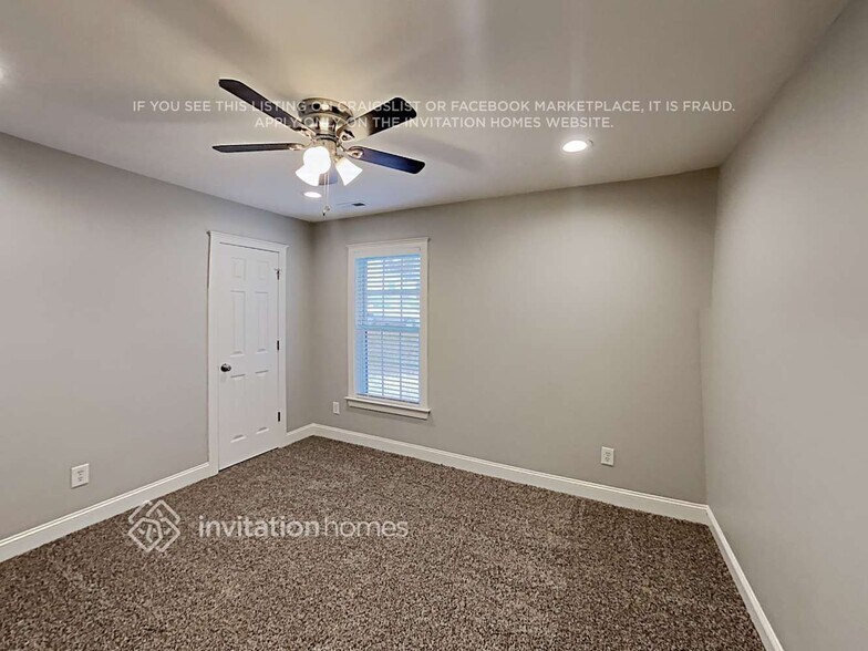 Building Photo - 13435 Glencreek Ln