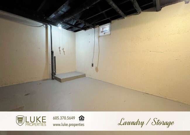 Building Photo - 904 S 2nd Ave