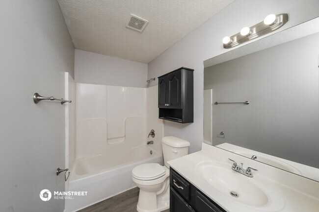 Building Photo - 9624 Combs Ln