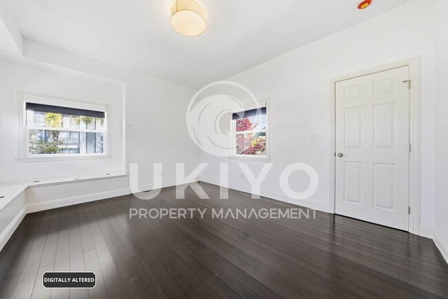 Building Photo - 1123 30th St