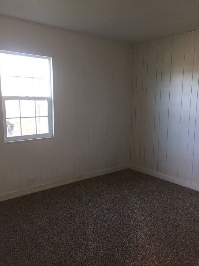 Building Photo - 1616 Cornelius Ave