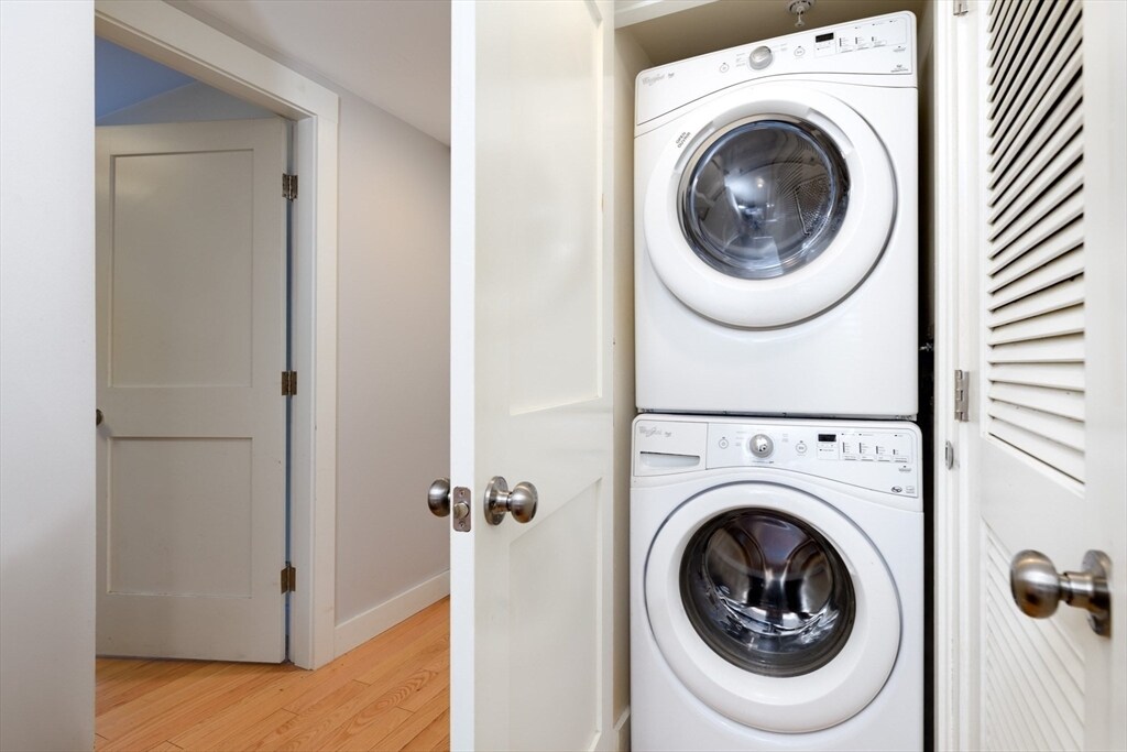 Building Photo - 1607 Commonwealth Ave