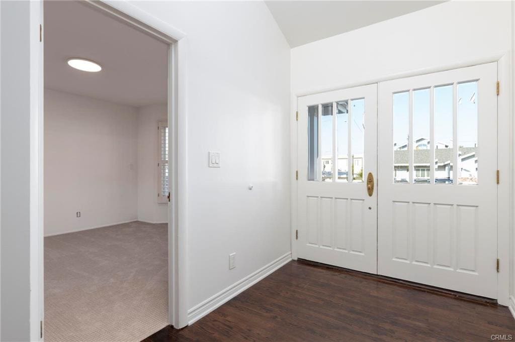 Building Photo - 1340 1st St