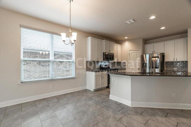 Building Photo - 6038 Akin Cir