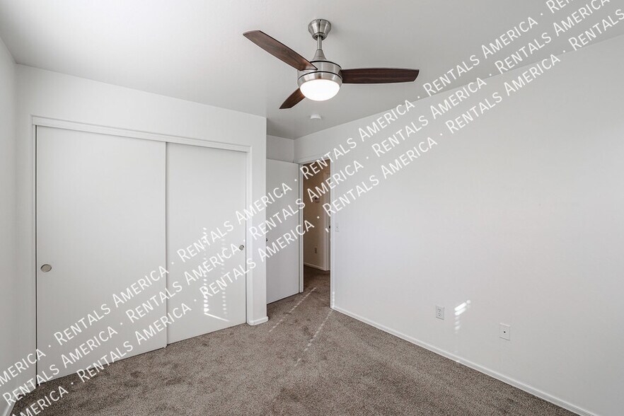 Building Photo - 4022 W Carter Rd