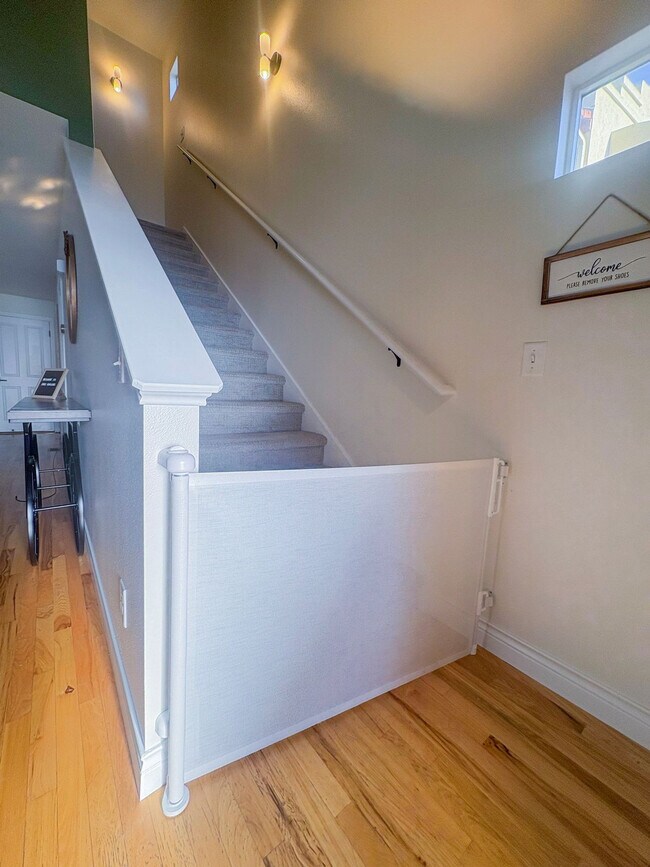 Building Photo - 344 Cajetan St