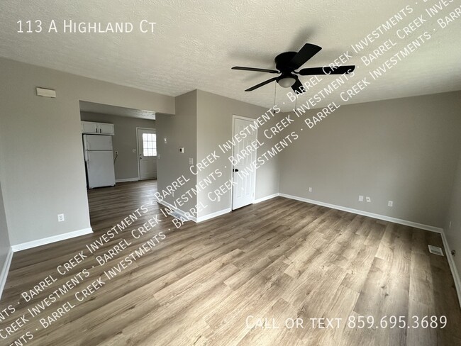 Building Photo - 2-Bed 1-Bath Townhome + Garage