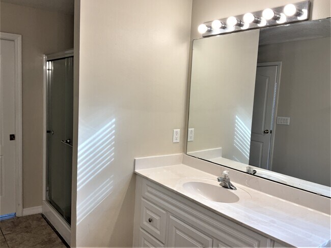 Building Photo - 101 Islamorada Way