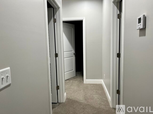 Building Photo - 2825 La Mesa Ave