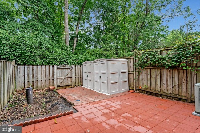 Building Photo - 14707 Bentley Square