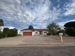 Building Photo - 3BR/2BA/2CG, 1836 sq.ft. rental with POOL ...