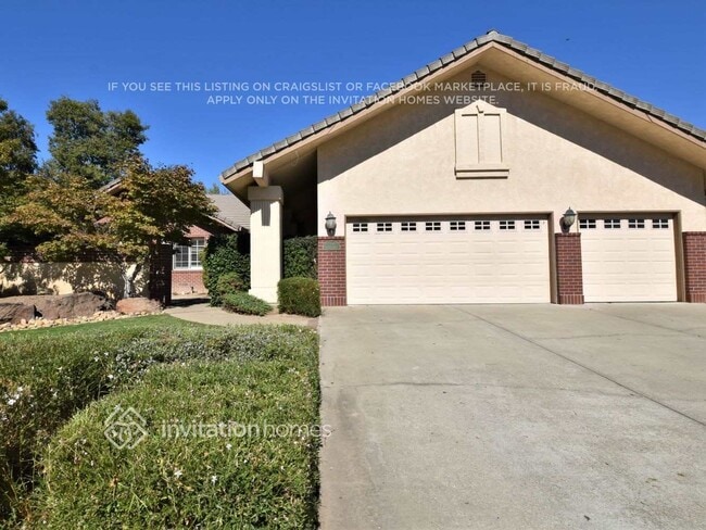 Building Photo - 2209 St Anton Dr