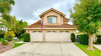 Building Photo - Awesome Two-Story Home, Recently & Freshly Updated, just minutes to downtown Fallbrook!