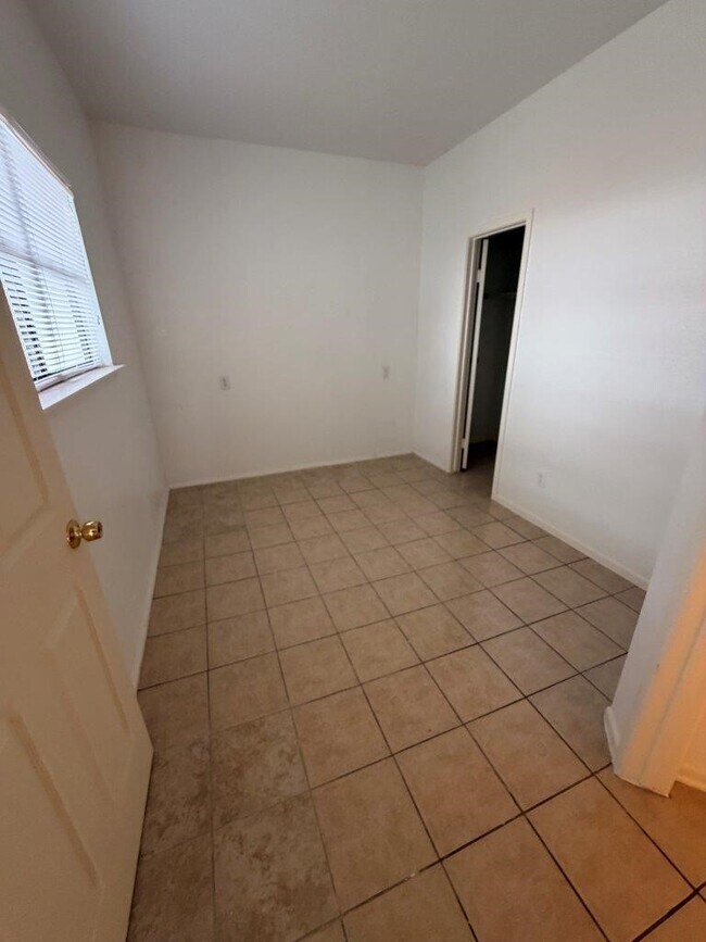 Building Photo - 7901 Cambridge St