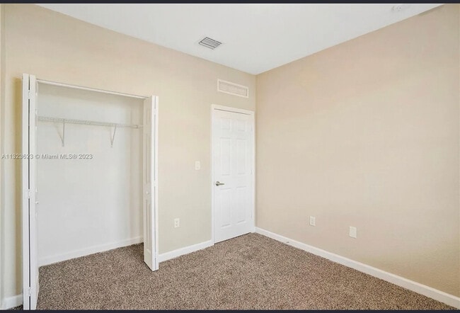 Building Photo - 3440 W 110th St