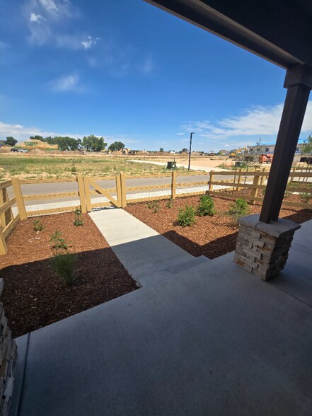 Building Photo - 4829 Autumn Leaf Dr