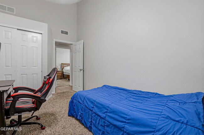 Building Photo - 3828 Tierra Aurora Dr