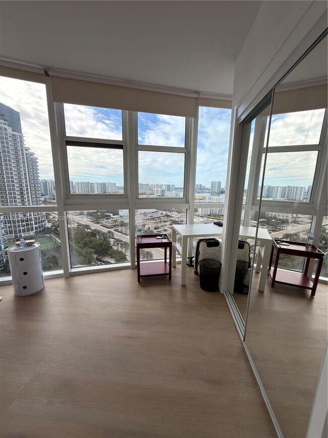 Building Photo - 18201 Collins Ave