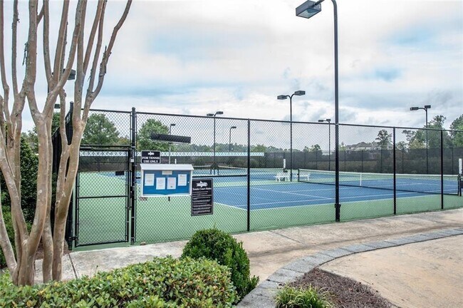 Building Photo - 6961 Fellowship Ln