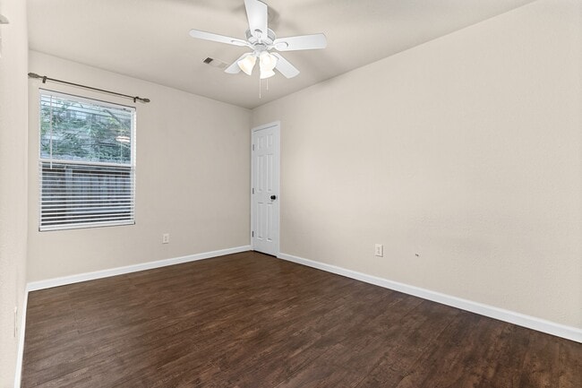 Building Photo - 2306 Urban Forest Ct