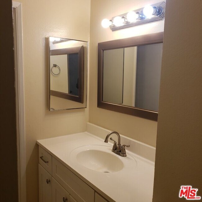 Building Photo - 1745 Camino Palmero St