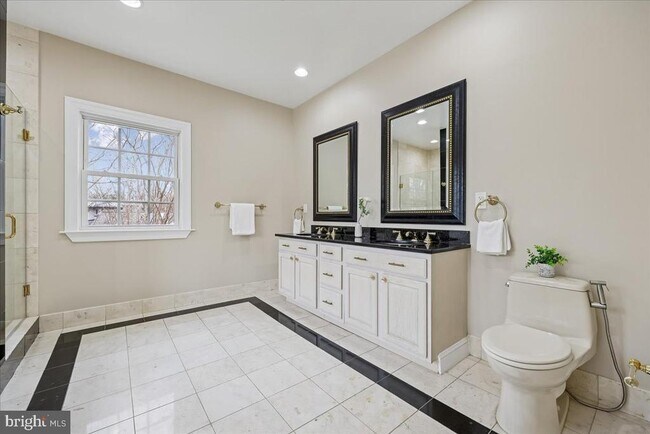 Building Photo - 4902 De Russey Pkwy