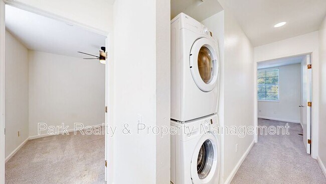 Building Photo - 1300 Garfield St