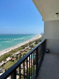 Building Photo - 2625 Collins Ave