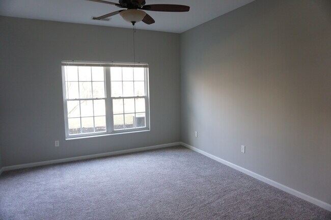 Building Photo - 2636 Harding Ct